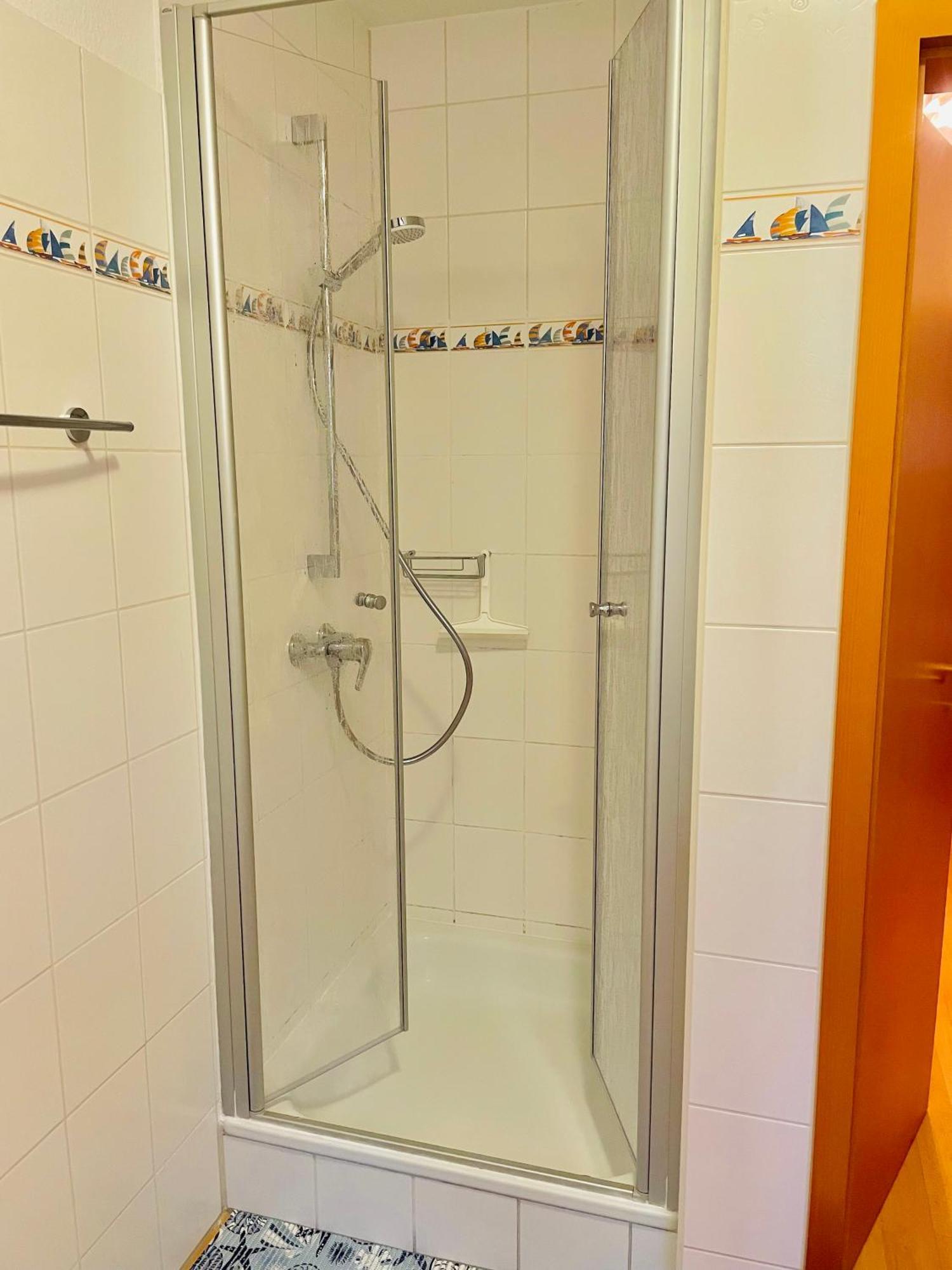 Ferienwohnung H 19 格拉尔-米里茨 外观 照片